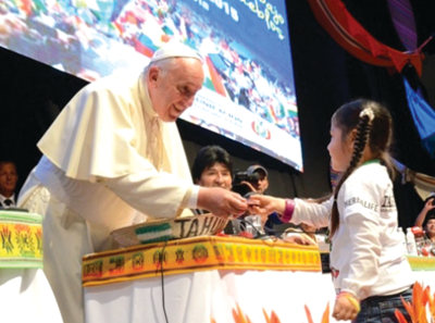 Pape François et enfant