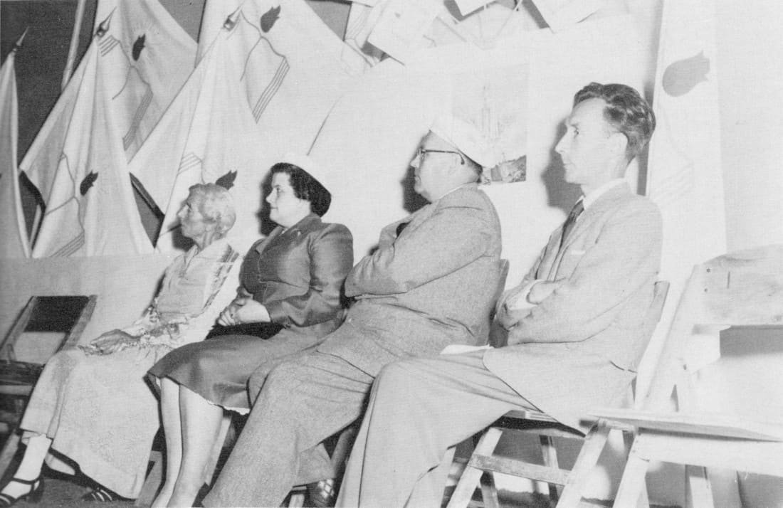 De gauche à droite : Miss Richardson, Mme E. Fournier, L'Honnorable E. Fournier, M. Borge Jensen - Congrès 1955