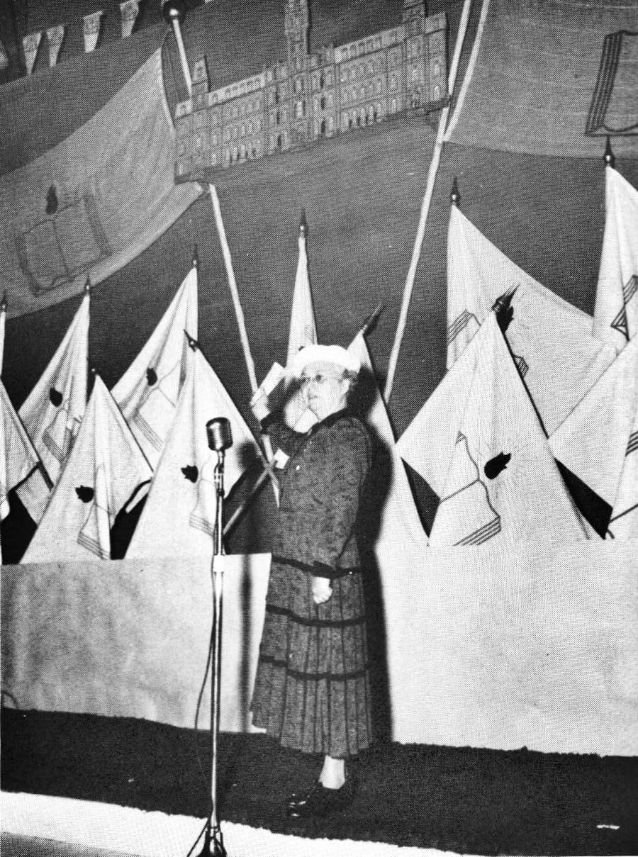 Madame Gilberte Côté-Mercier, première-assistante - Congrès 1955