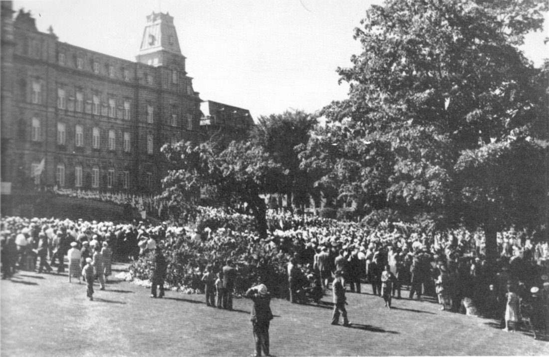Le Parlement de Québec, envahi par les créditistes - Congrès 1955