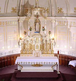 statue de Notre-Dame du Cap