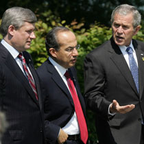 Stephen Harper, Felipe Calderon et George Bush