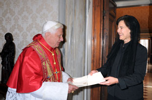 Benoît XVI et Mme Anne Leahy, nouvel ambassadeur du Canada près du Saint-Siège