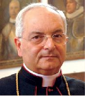 Le cardinal Mauro Piacenza