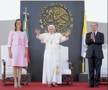 Benoît XVI avec le président du Mexique