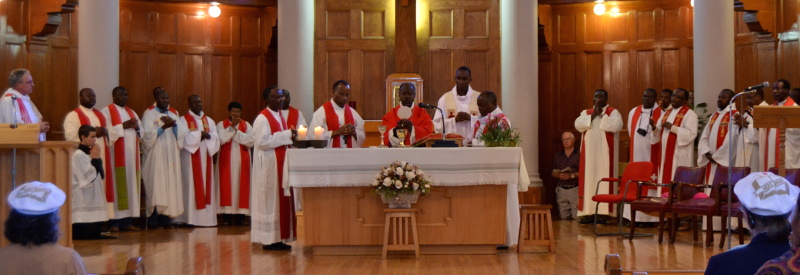 Messe de Mgr Mathieu à Villemarie