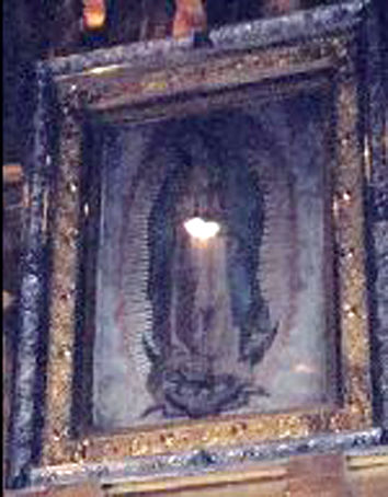 Lumière émanant du ventre de Notre-Dame de Guadalupe