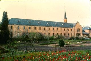 Façade nord du Carmel de Dijon