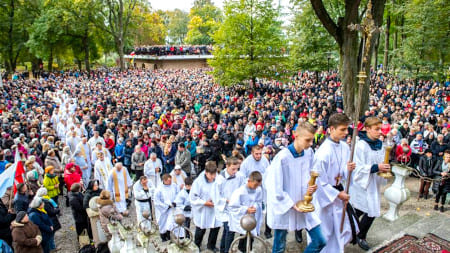 Procession Rosaire aux frontières