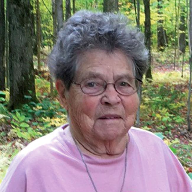 Mme Jeannine Gélinas Boulanger