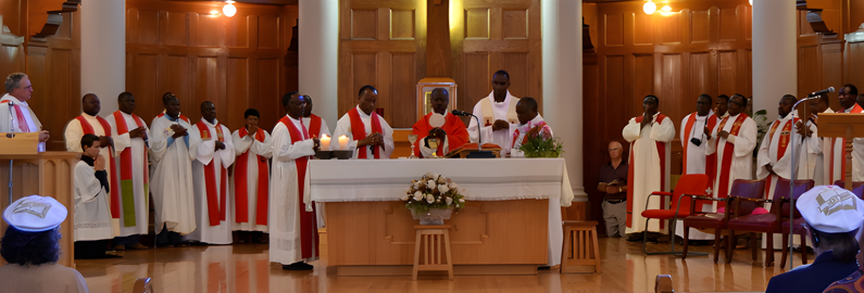 Messe de Mgr Mathieu à Villemarie